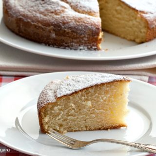 5 Minute Vanilla Cake